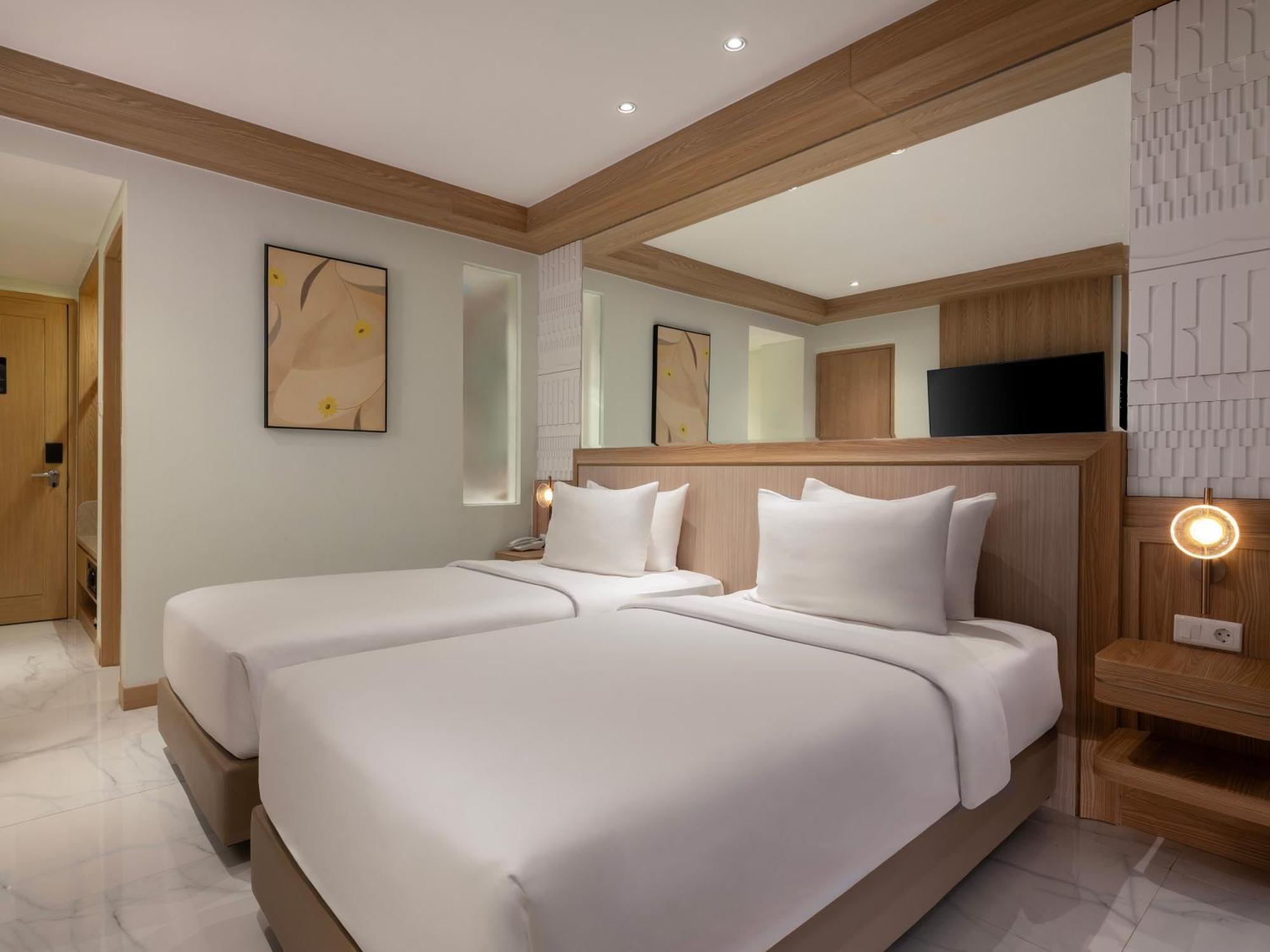 فندق Golden Hill By Golden Tulip Tlekung المظهر الخارجي الصورة