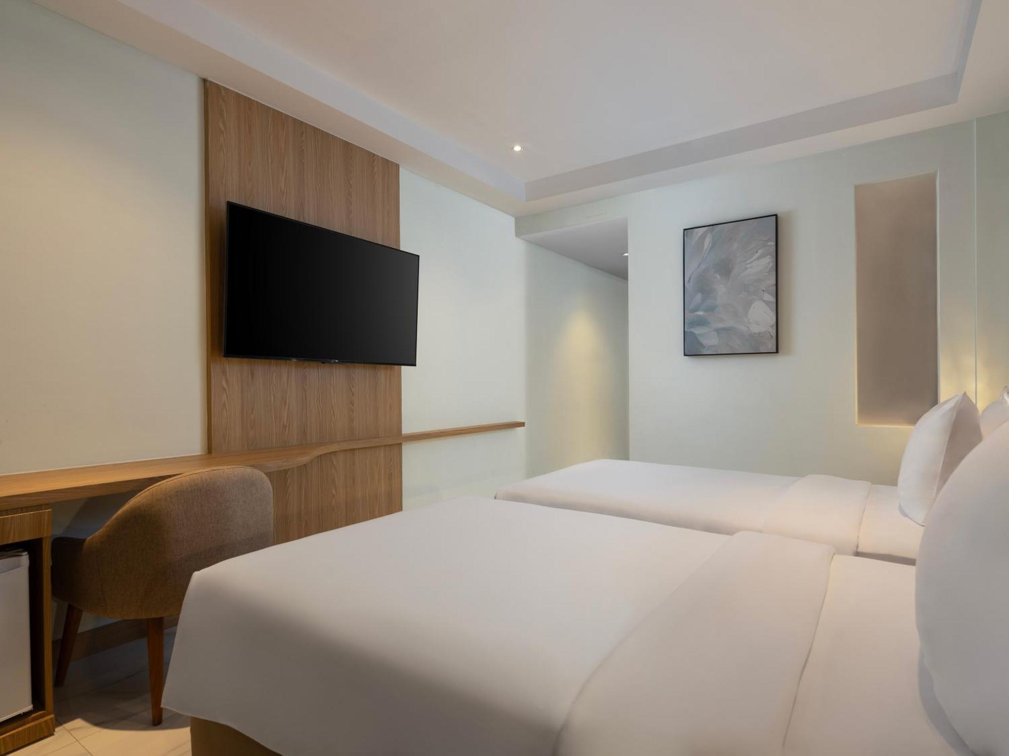 فندق Golden Hill By Golden Tulip Tlekung المظهر الخارجي الصورة